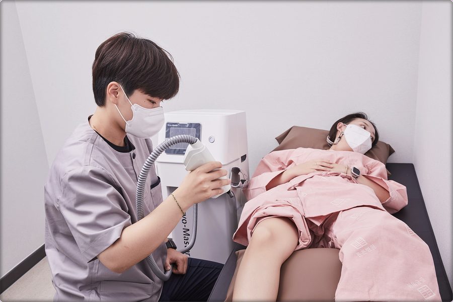 무릎 인공관절 수술 후 통증·섬망·변비, 보호자 점검 기준 관련 사진